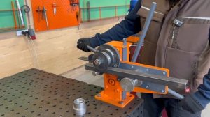 Секреты гибки профильной трубы на 90° – идеальный изгиб за 5 минут!  📐 своими руками #самоделки