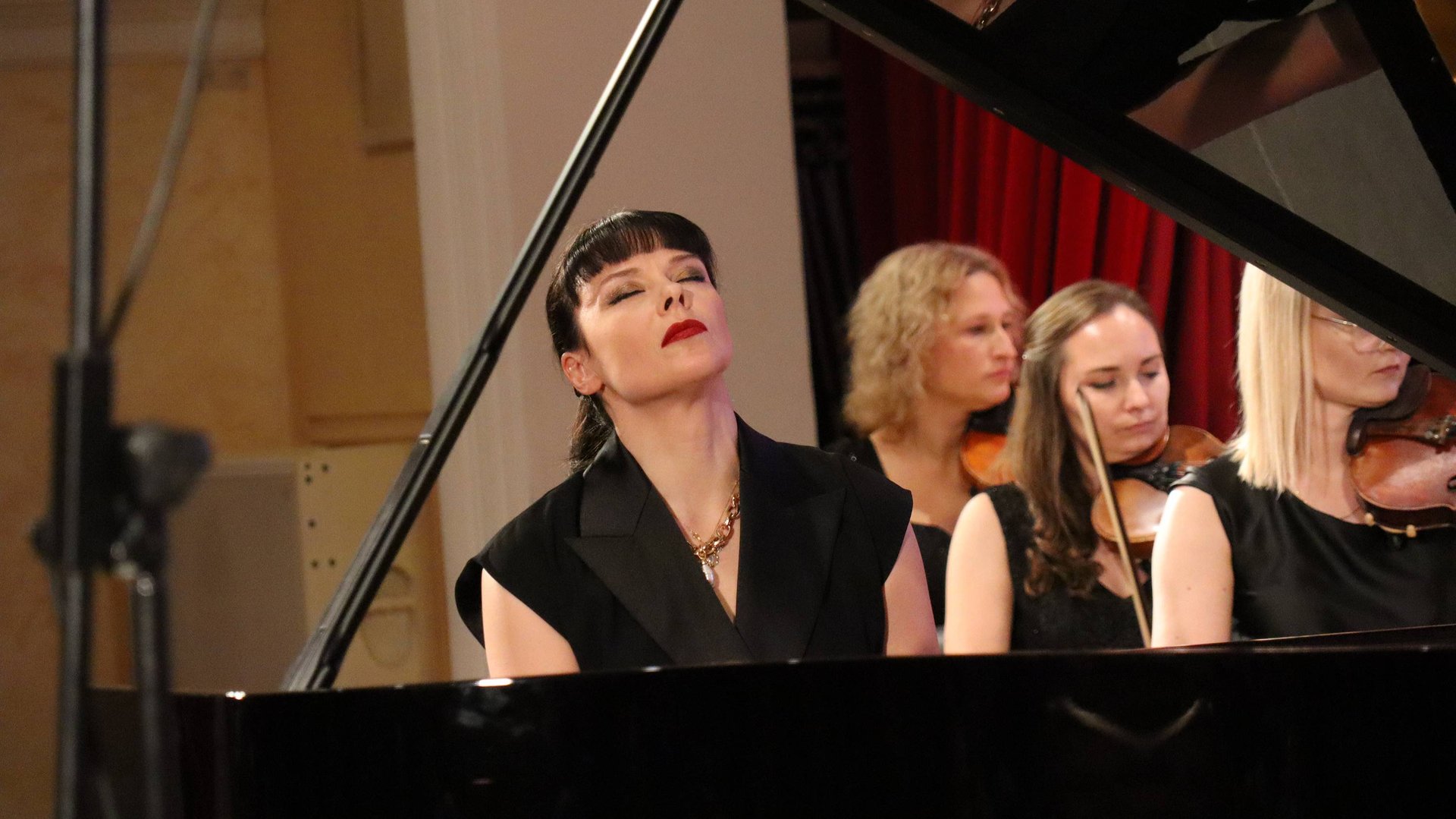 Д.Д. Шостакович, Концерт №1 для фортепиано с оркестром смотреть онлайн