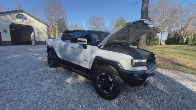 Обзор автомобиля GMC Hummer EV pickup Хаммер пикап ЕВ смотреть онлайн