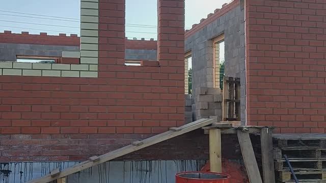 Третий этап строительства, серия 2. Первый этаж - готов смотреть онлайн