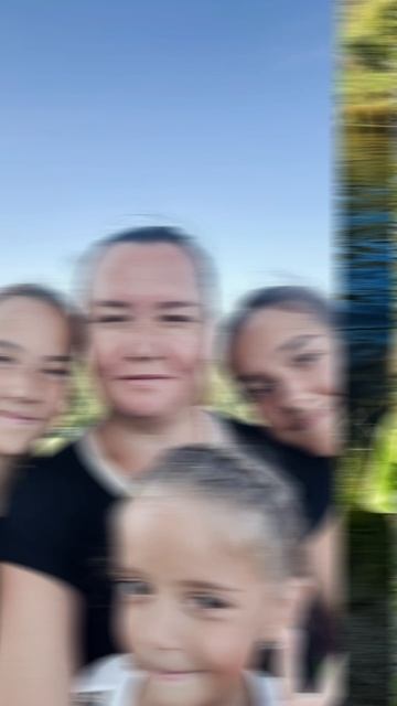 Мои девочки, люблю больше жизни ❤️ смотреть онлайн