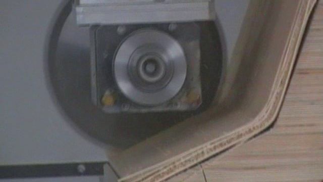 Изготовление гнутых деталей детских стульев на центре PADE смотреть онлайн