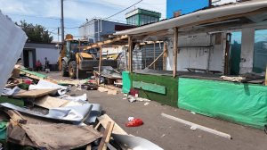 Снос незаконно установленных НТО на люберецком рынке