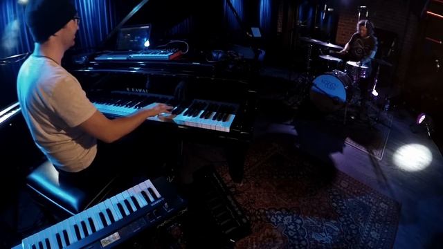 Valeriy Stepanov & Peter Ivshin – Following You ⧸ Improvisation ⧸ Mud Sauce