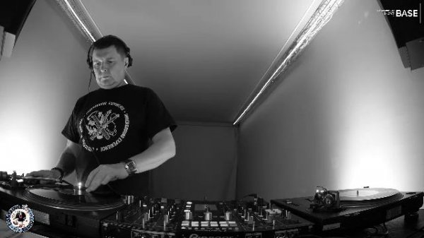 CONTAINER RADIO Live Stream - Underground Experience: Dj Slon, Dj Zaletny, Dj Daniel De Boa 25-08-01