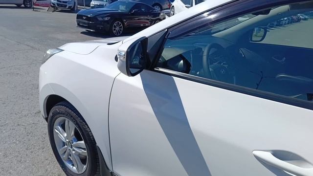 Hyundai ix35 2,0 л. Бензин МКПП (150 л.с.) 4WD 2012 смотреть онлайн