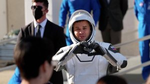 Crew Dragon с космонавтом Олегом Платоновым отправился к МКС