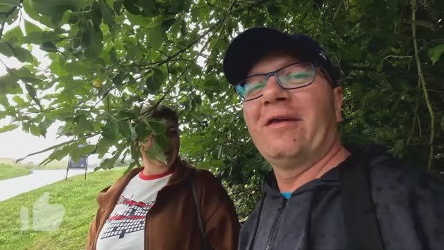 Прогулка под дождем. Территория речки "Дойбица". Прогулка в Завидово. смотреть онлайн