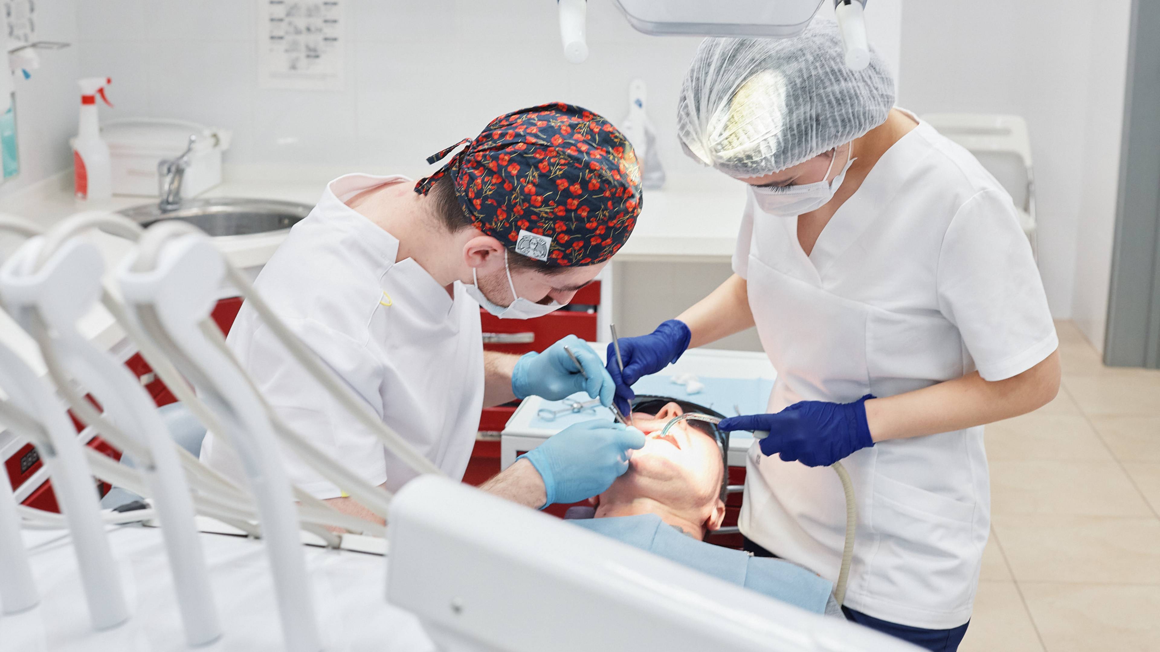 Удаление зубов "мудрости". смотреть онлайн