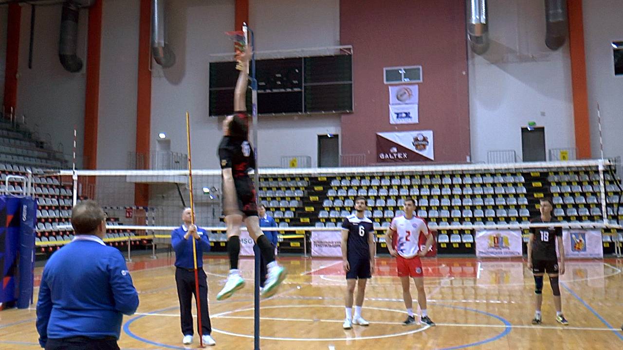 Волейбол. Лучший прыгун Первой лиги России - Эльмир Ребров. FIX Казань смотреть онлайн