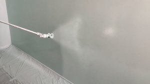 Безвоздушная покраска стен