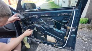 неЛегкая замена стеклоподъемника Skoda Octavia