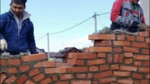 Неровная кладка кирпича , как результат - чуть не выгнали с работы.