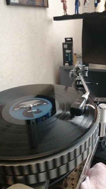 Pink Floyd #vinyl смотреть онлайн