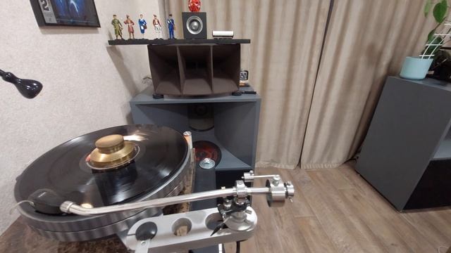 ALTEC A5 - Barclay James Harvest – Love On The Line -1979 смотреть онлайн