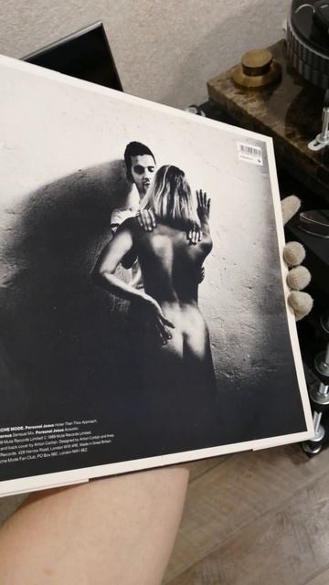 Depeche Mode Personal Jesus смотреть онлайн