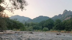 white theriver hamishki