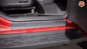 Накладки на внутренние пороги дверей Tank 300 (russ-artel.ru)