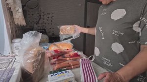 Убрала лук Набрала огурцов Приготовила поесть ПОКУПКИ и отдых на реке