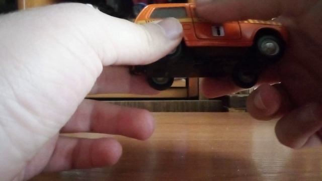 Шикарная модель машины Лада нива техпомощь на дорогах от фирмы автогранд. Очень интересный видос.