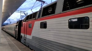 Фирменный поезд "Белогорье" с ЧС7-272 отправляется из Москвы в Белгород