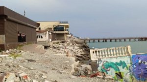 Посёлок Лоо в разрушении