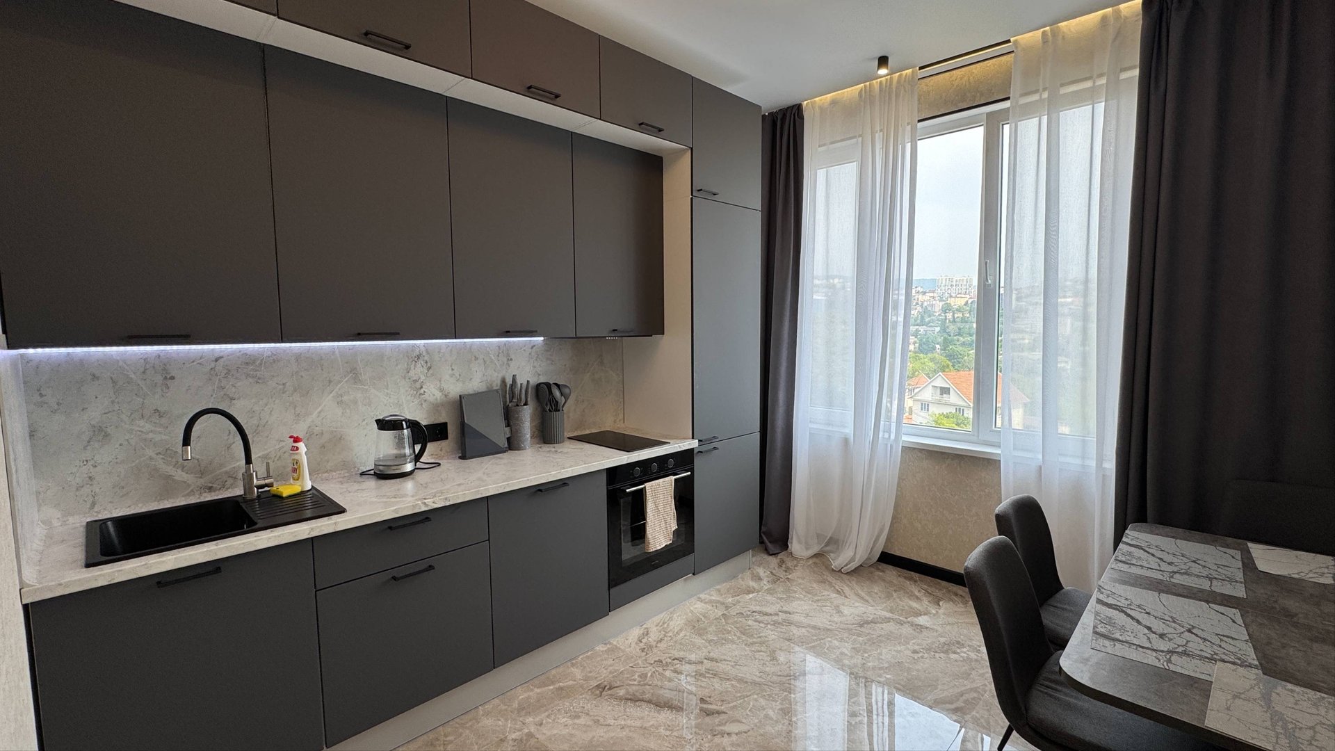 ЖК Ангара. 12/16 этаж. 60 м². Новый ремонт. Вид на горы. Статус квартира. Шок цена. 15.8 млн🔥 смотреть онлайн
