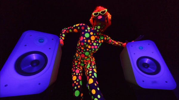 Dj Kapral & Osya - Show Me A Reason