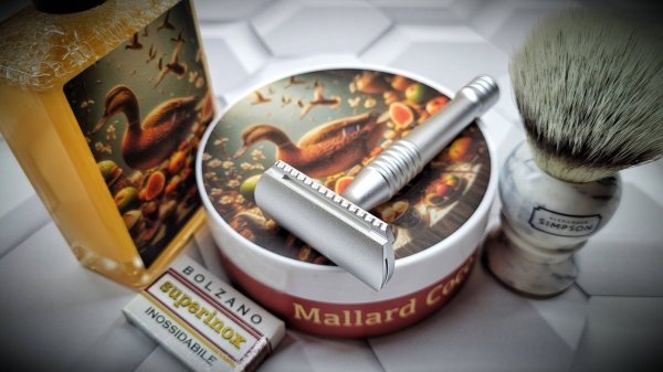 Бритье! RazoRock "Lupo" - Bolzano - Simpson - Aion Skincare Mallard Shaving Soap "Coconut Fig"