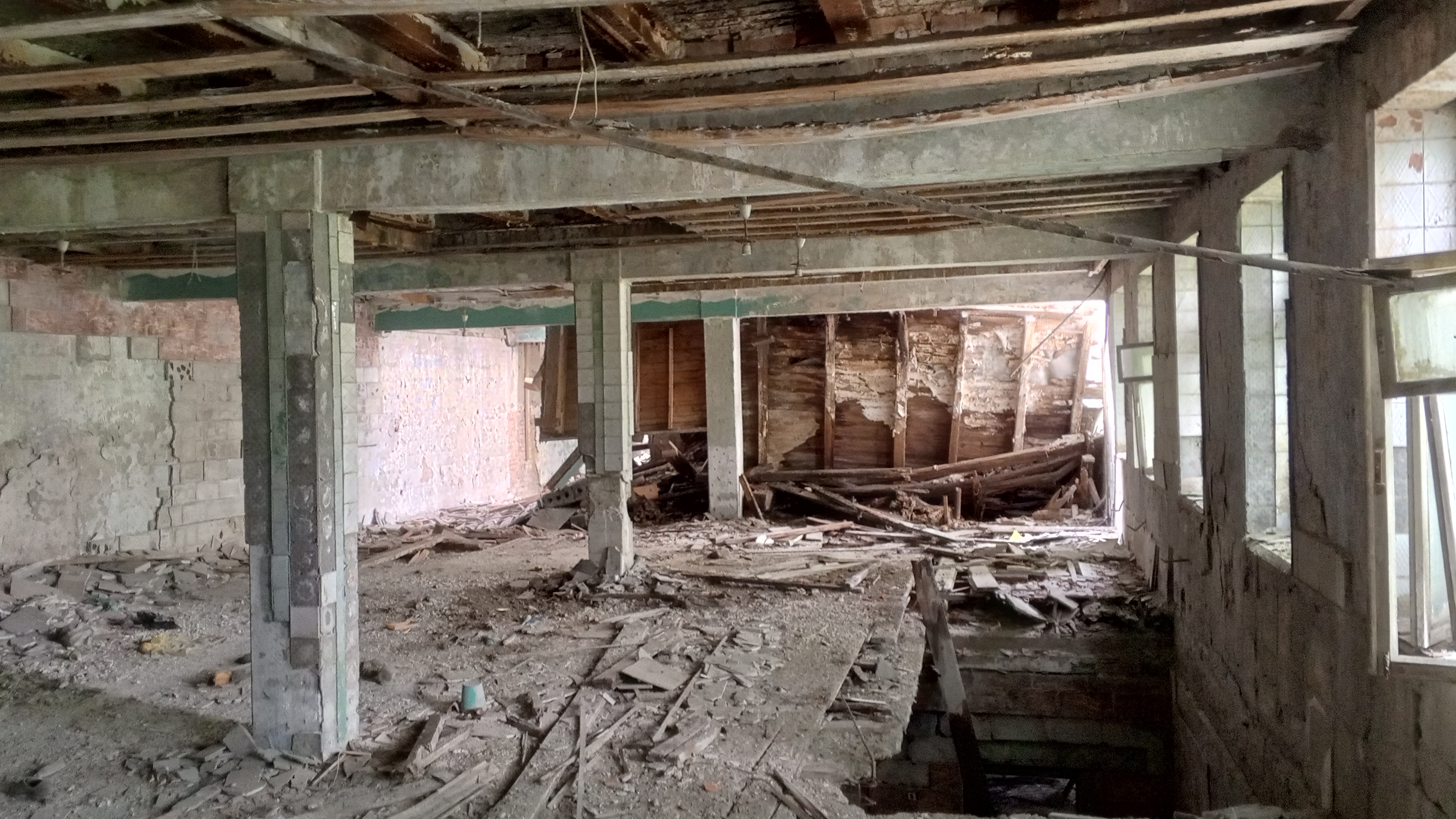 Посетили другой корпус на территории разваленного предприятия 🙀🙀🙀☢️