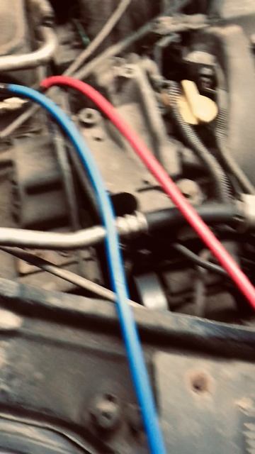 Перекачка фреона из Фольксваген Джетта    6 В Рено Логан   1 #заправкакондиционера #ренологан