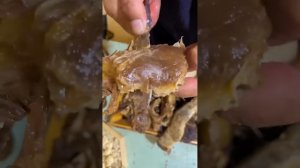 Традиционные монголы на пастбище встречают друзей и родственников. И поиск жениха младшей сестре.