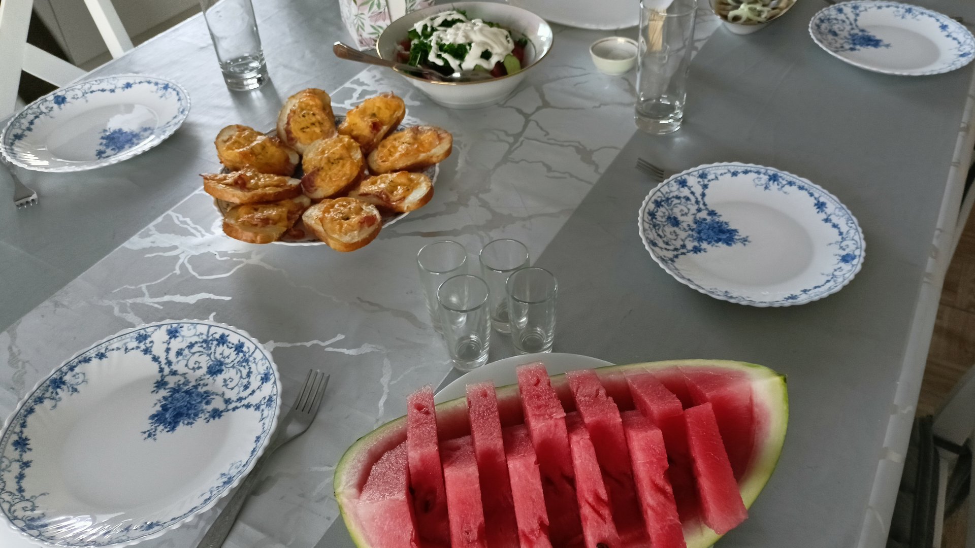 Жду дорогих гостей. Готовлю - что-то получилось,а что-то нет🤷 смотреть онлайн