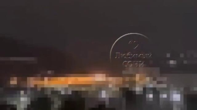 В Адлерском районе Сочи обломки беспилотника попали в цистерну с нефтепродуктами смотреть онлайн