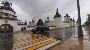 Дождливый Ростов Великий. Смотрите в любую погоду.
