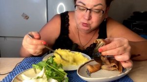 СЕГОДНЯ ОНА КОПЧЕНАЯ😉/УВИЖУ СЕЛЕДКУ И АШ ТРЯСЕТ/МУКБАНГ