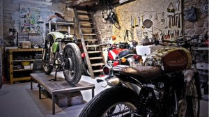 Где хранить мотоцикл, если нет своего гаража