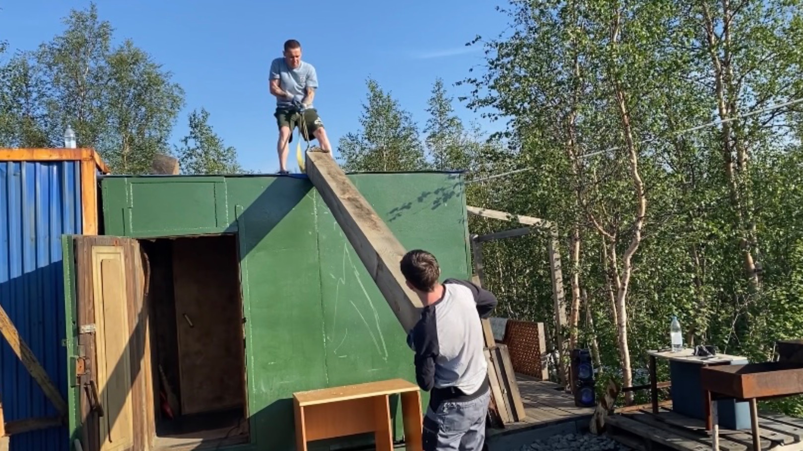 Норильск/ Работаем на даче/ Теплый день. смотреть онлайн