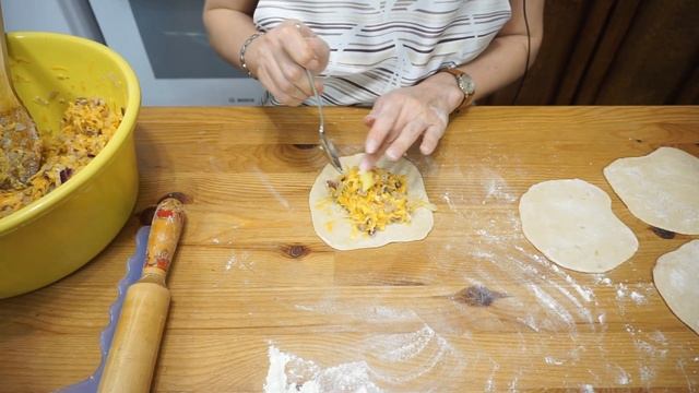 Манты с тыквой смотреть онлайн