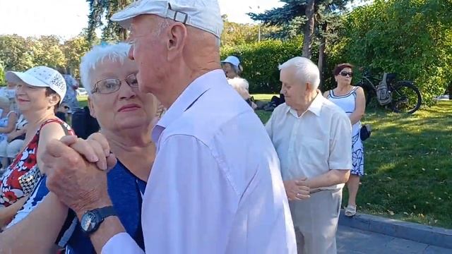 СИРЕНЕВЫЙ ВЕЧЕР ❤️ТАНЦЫ❤️ ХАРЬКОВ 02.08.2025 смотреть онлайн