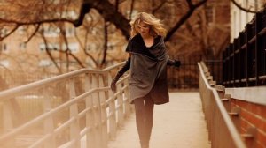 "Она привыкла жить одна..." Эбер Гредда