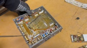 В разборе радиостанция Виола и блок питания