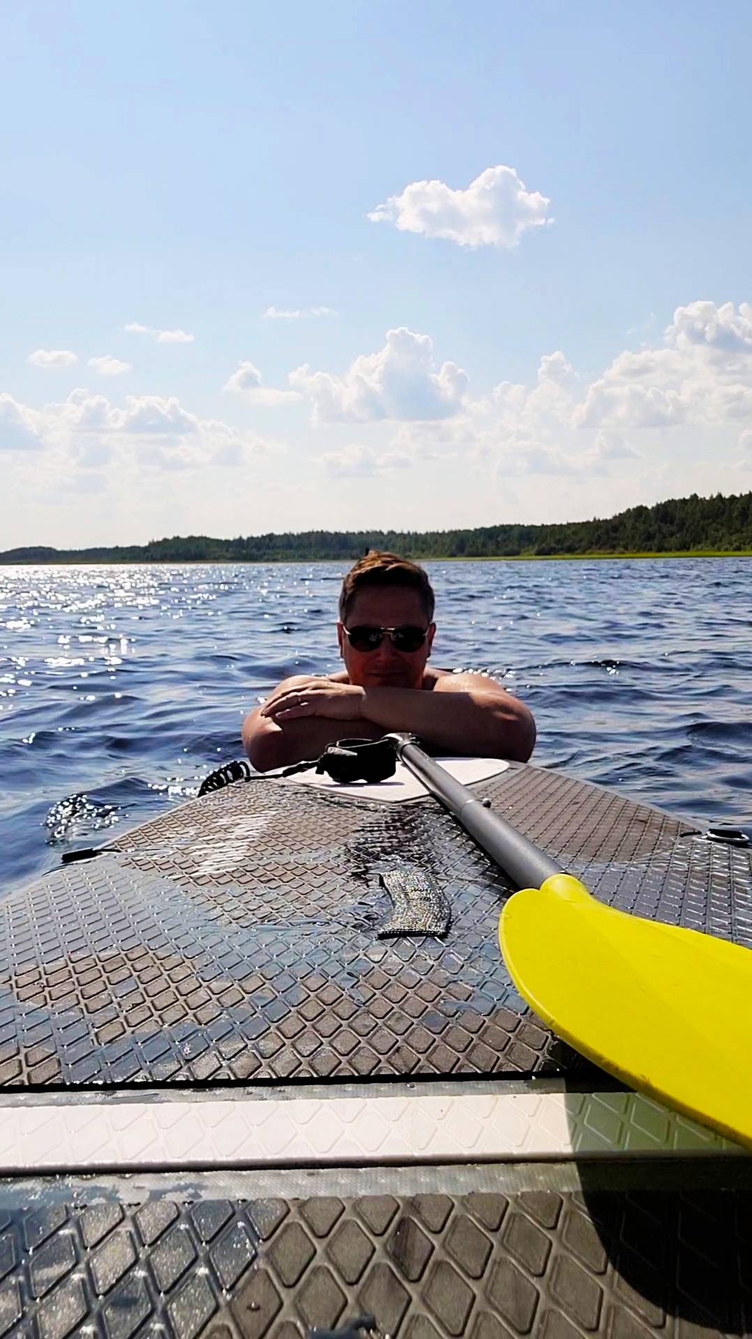 На чили на расслабоне смотреть онлайн