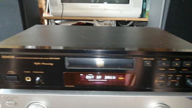 Denon DCD-755AR Видео работы к моему объявлению на сайте Авито.