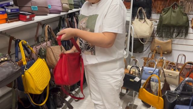 Кожаные сумки. Италия . смотреть онлайн