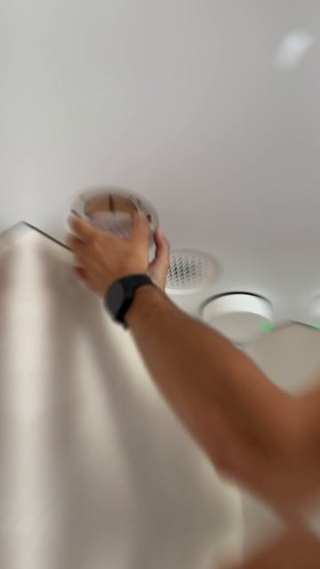 АЛИСА спасает КОСЯКИ электриков! смотреть онлайн