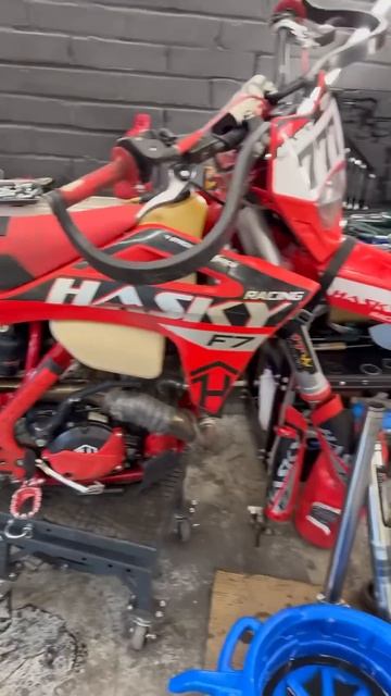 Hasky F7 , Fidelis Sport, новый RegulMoto Grizzly смотреть онлайн