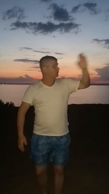 Влад Бородин передает привет Анатолию в Крым.