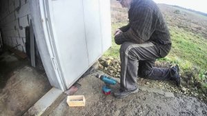 Упор для гаражных ворот