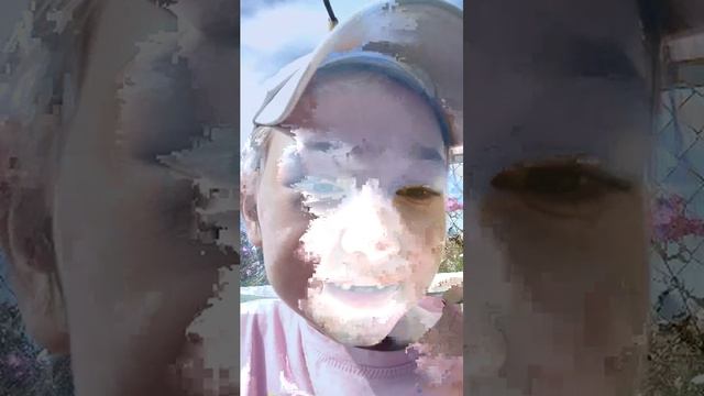 С сестрёнкой в деревне 👍🙂